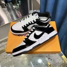 Nike Dunk Shoes